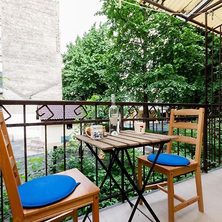 Heroes Square & City Park Thermals Apartment بودابست المظهر الخارجي الصورة
