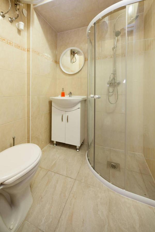 Heroes Square & City Park Thermals Apartment بودابست المظهر الخارجي الصورة